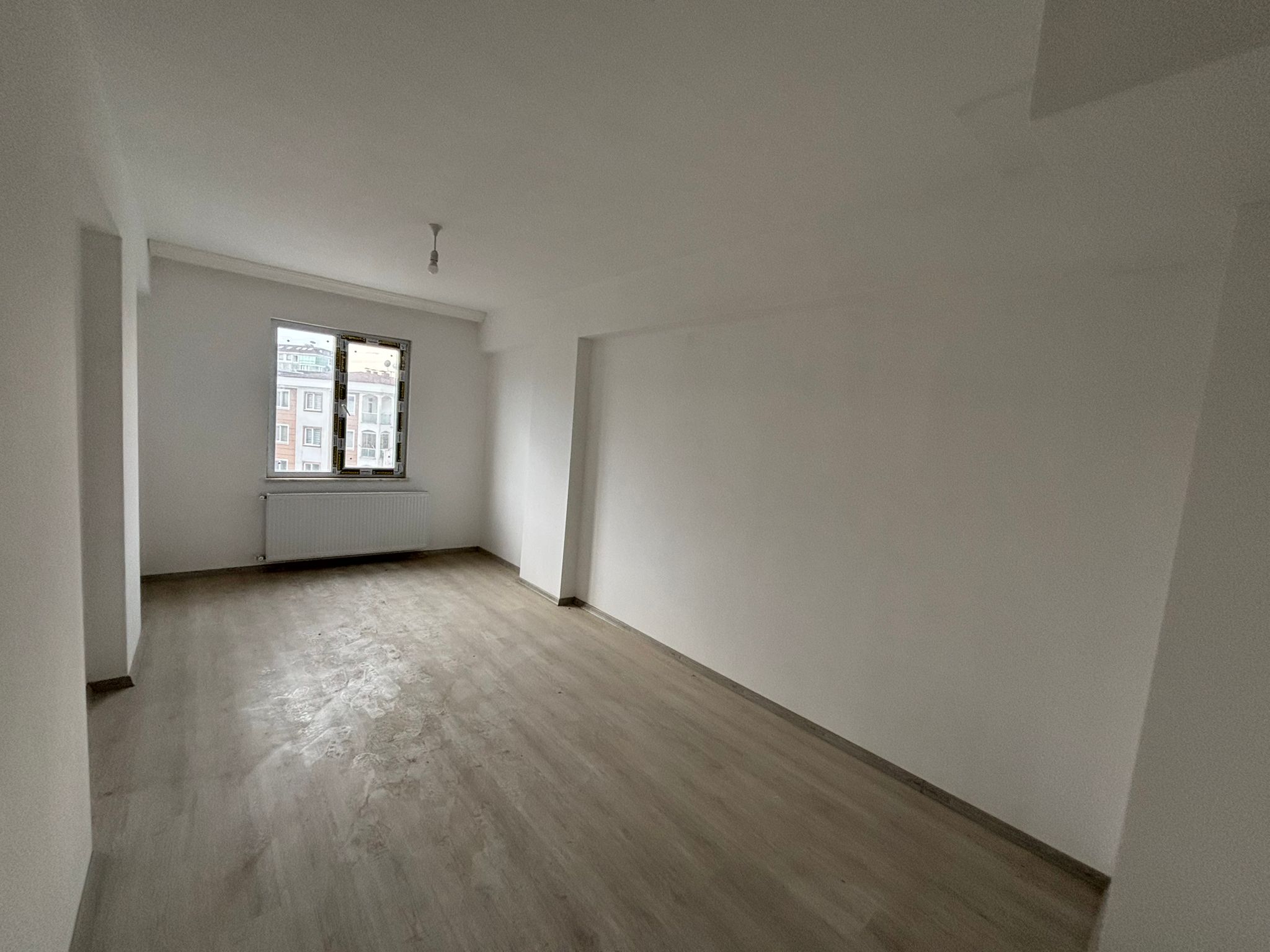 KARŞIYAKA MAH 2+1 4.KAT